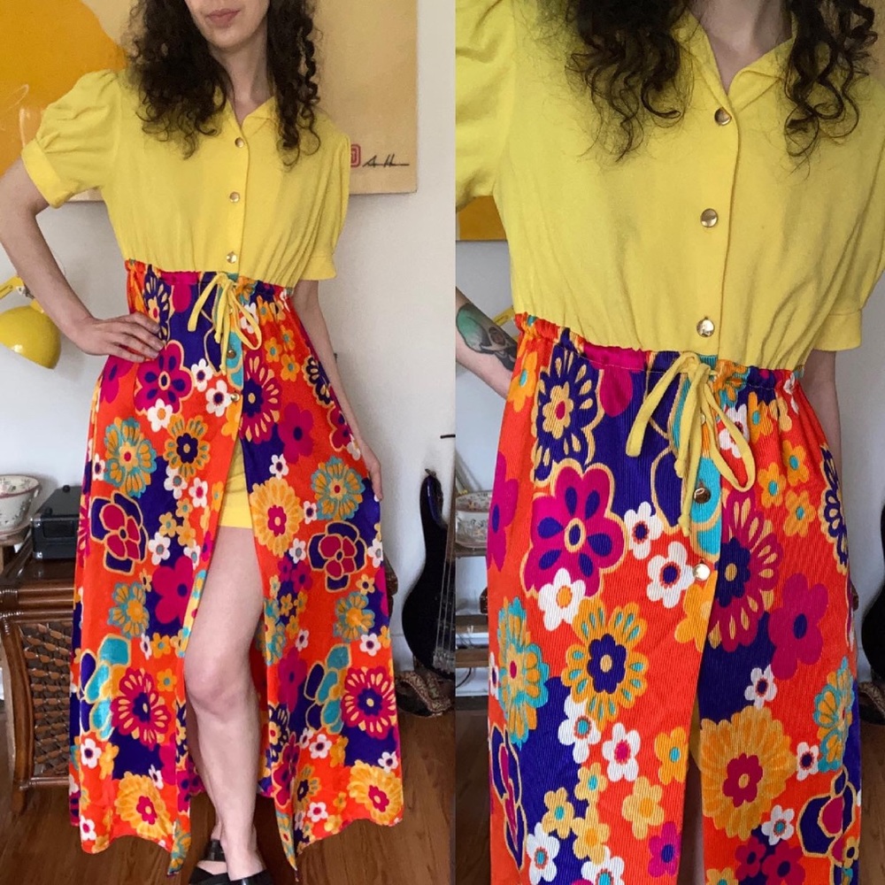Vintage two piece 60s floral terry cloth dress